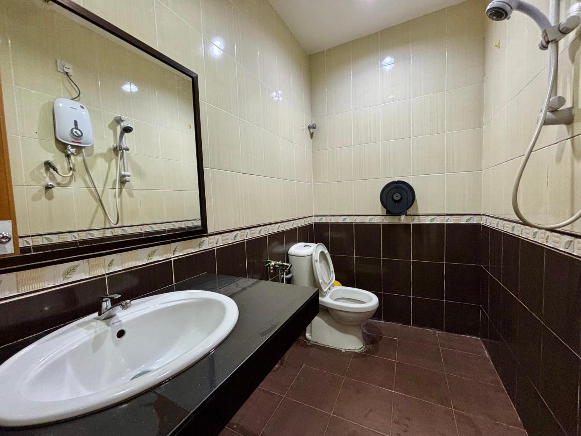 Meng Meng Guesthouse Kuantan Extérieur photo