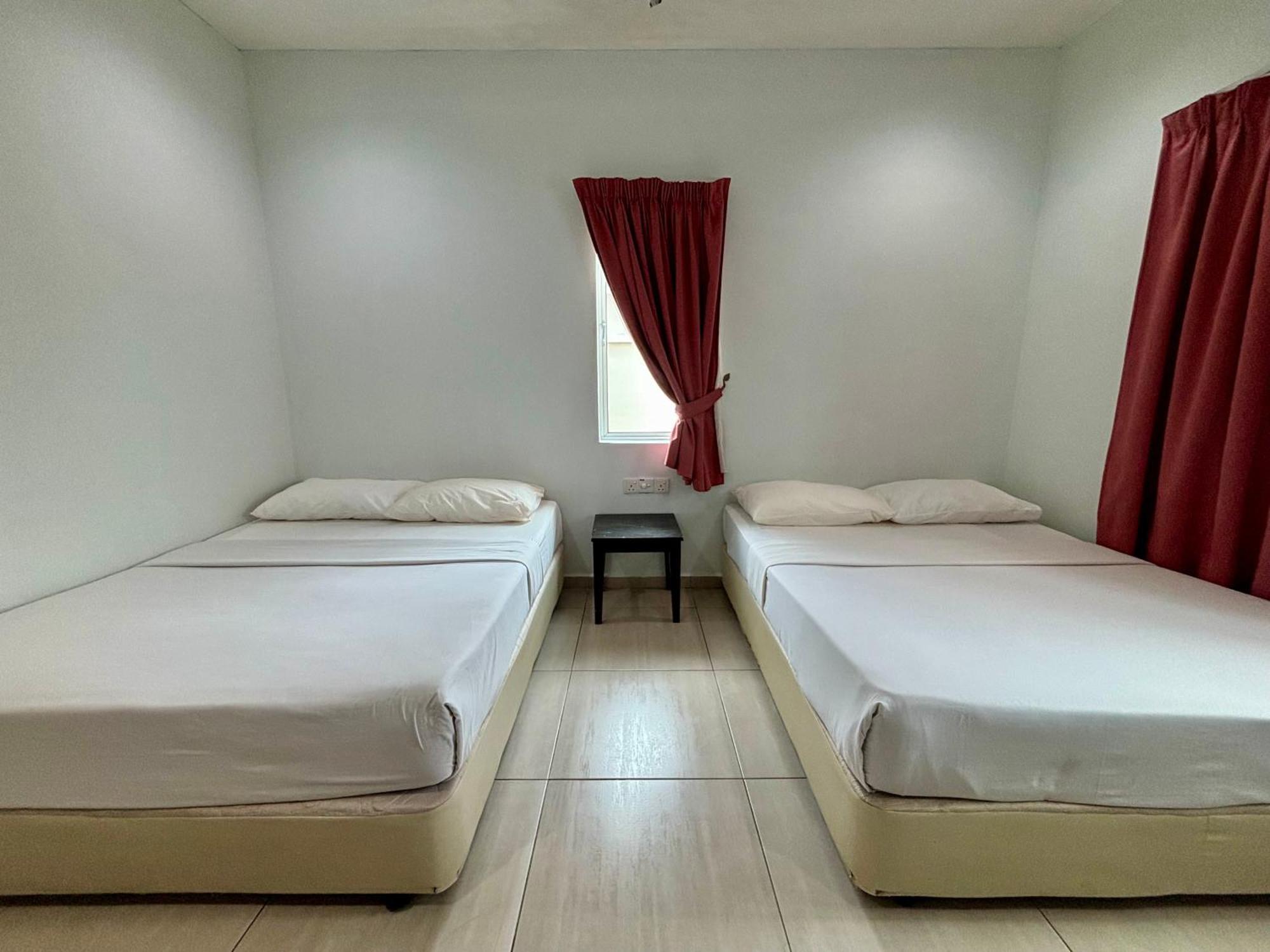 Meng Meng Guesthouse Kuantan Extérieur photo