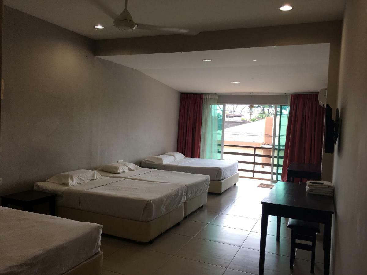 Meng Meng Guesthouse Kuantan Extérieur photo